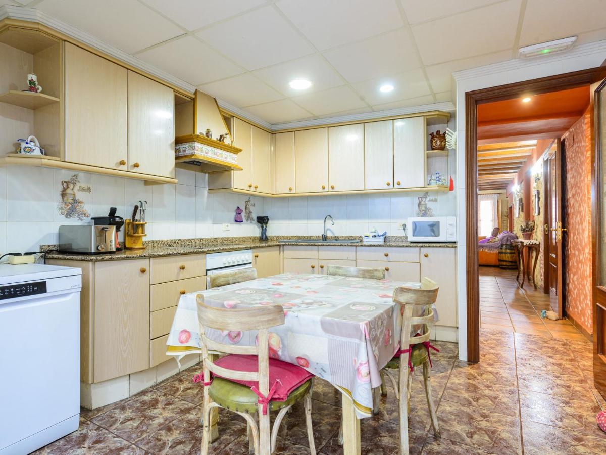 Cocina completa con lavavajillas y todos los electrodomésticos